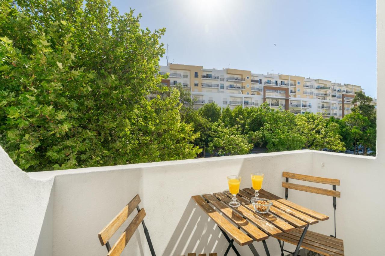 Warm Yellow Albufeira Dış mekan fotoğraf