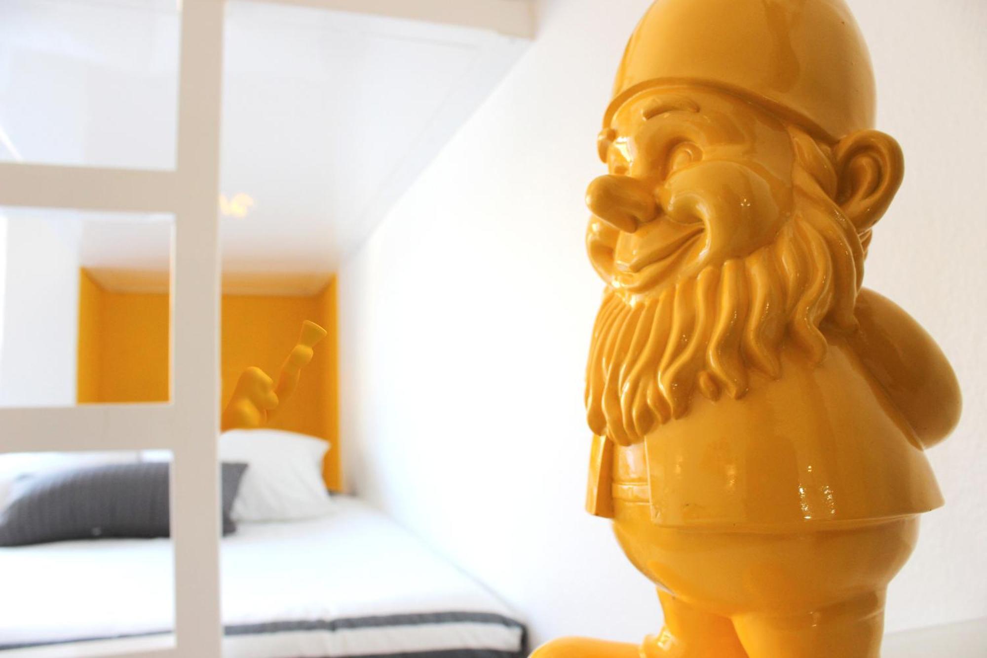 Warm Yellow Albufeira Dış mekan fotoğraf